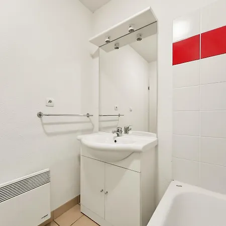 Apartamento Avec Terrasse, Piscine Et Ping-pong Prayssac