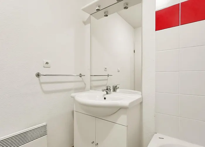 Appartement Avec Terrasse, Piscine Et Ping-pong Prayssac