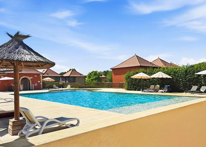 Avec Terrasse, Piscine Et Ping-pong Appartement *